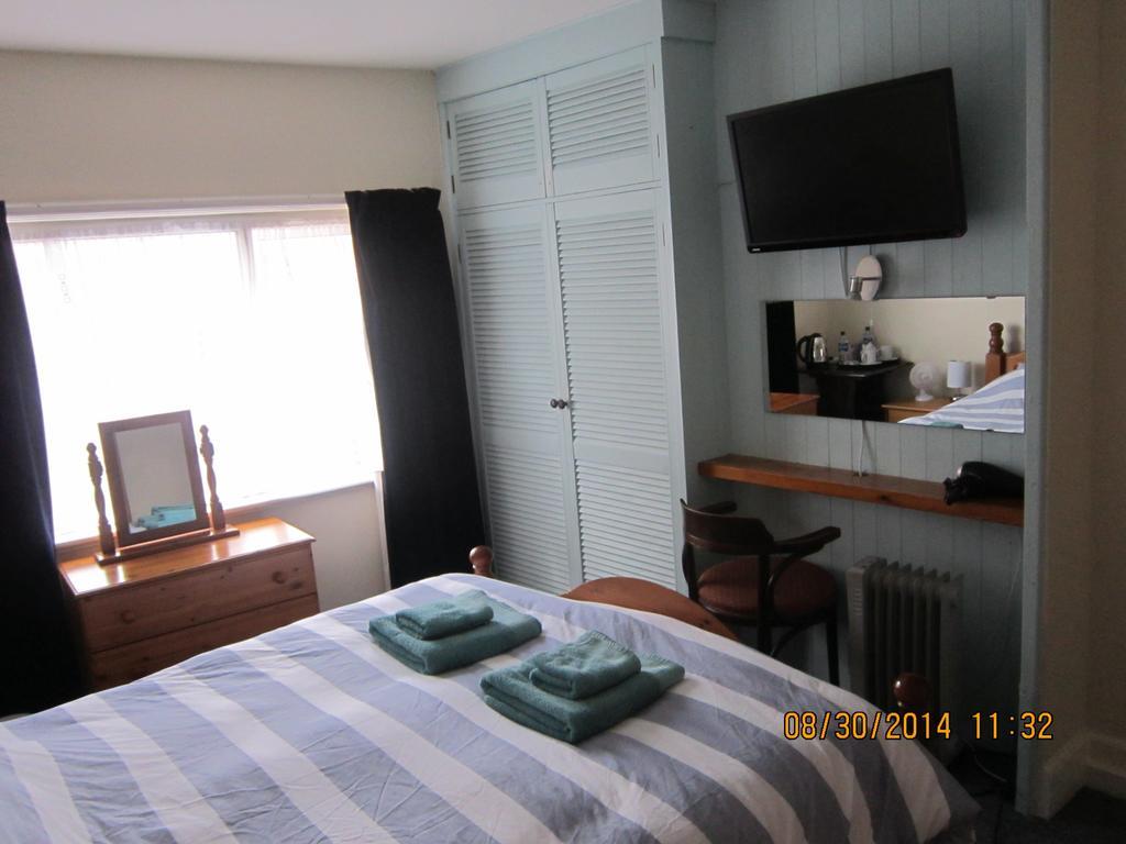 Queen Mary Inn Poole Pokoj fotografie